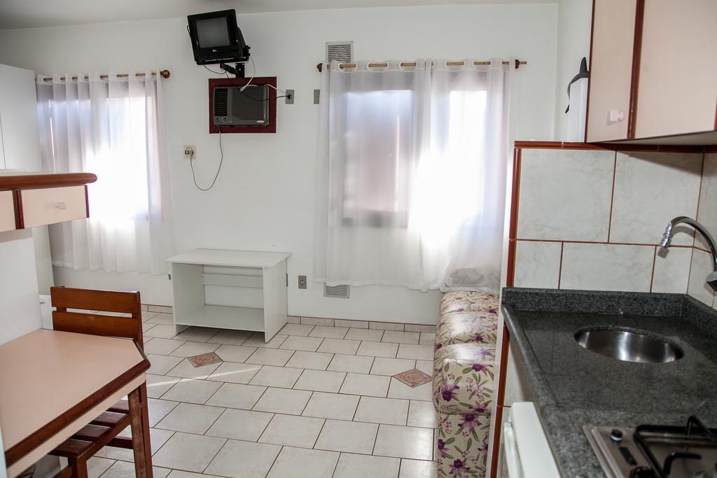 Hotel Residencial Ilha Dourada Governador Celso Ramos Habitación foto
